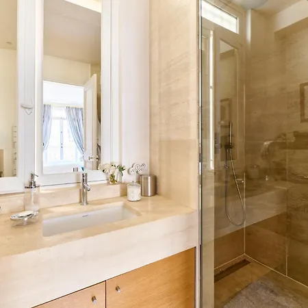 Triangle D'or - Champs-elysees