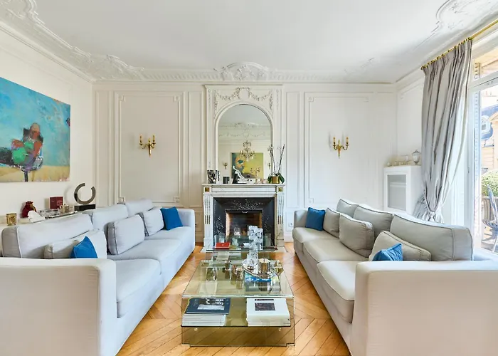 Triangle D'or - Champs-elysees פריז