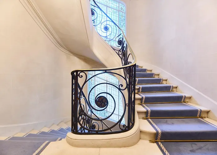 Triangle D'or - Champs-elysees Apartmán
